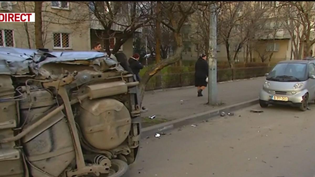 accident grav in capitala opt masini au fost facute praf