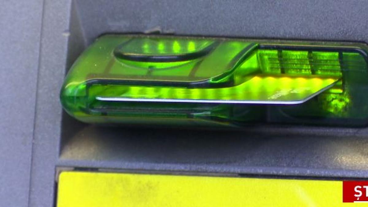 dispozitiv depistat pe un bancomat