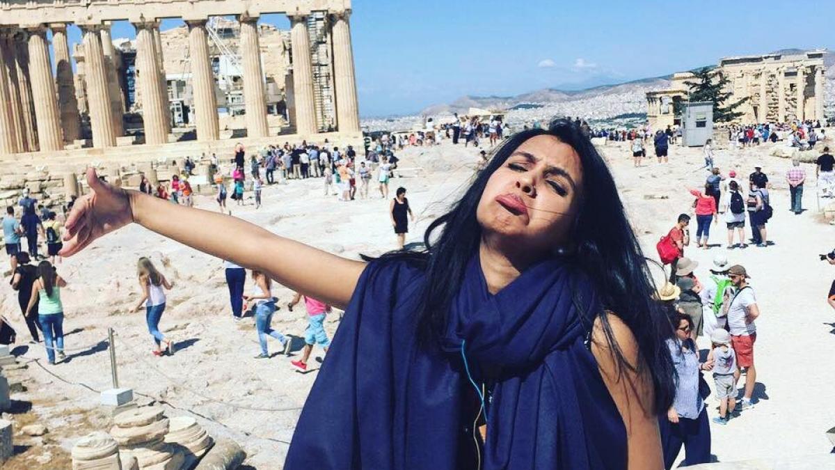 o femeie a plecat fara sotul ei in luna de miere s a intors acasa cu cele mai ciudate poze