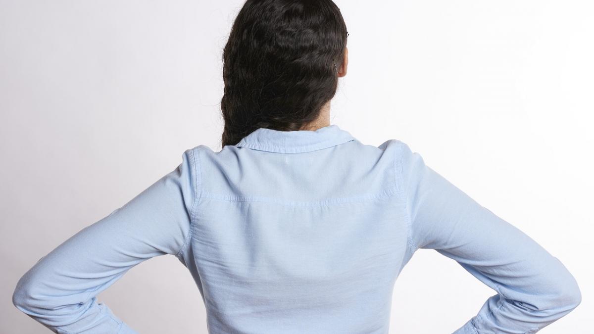 se plangea mereu ca are dureri ingrozitoare de spate femeia a ajuns de urgenta la spital si medicii