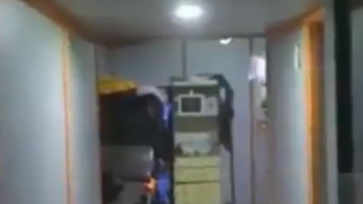 oras fantoma construit la 15 metri sub pamant spitalele sunt amenajate in tuneluri video