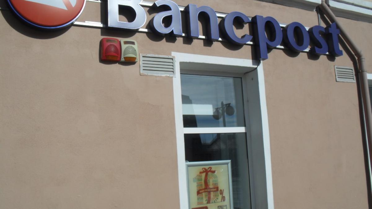 banca transilvania a cumparat bancpost