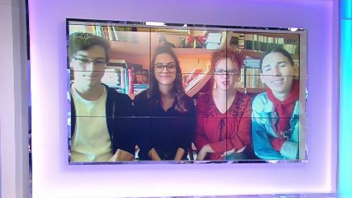 eroul zilei profesoara care transforma romanele in videoclipuri reusind sa si motiveze elevii sa