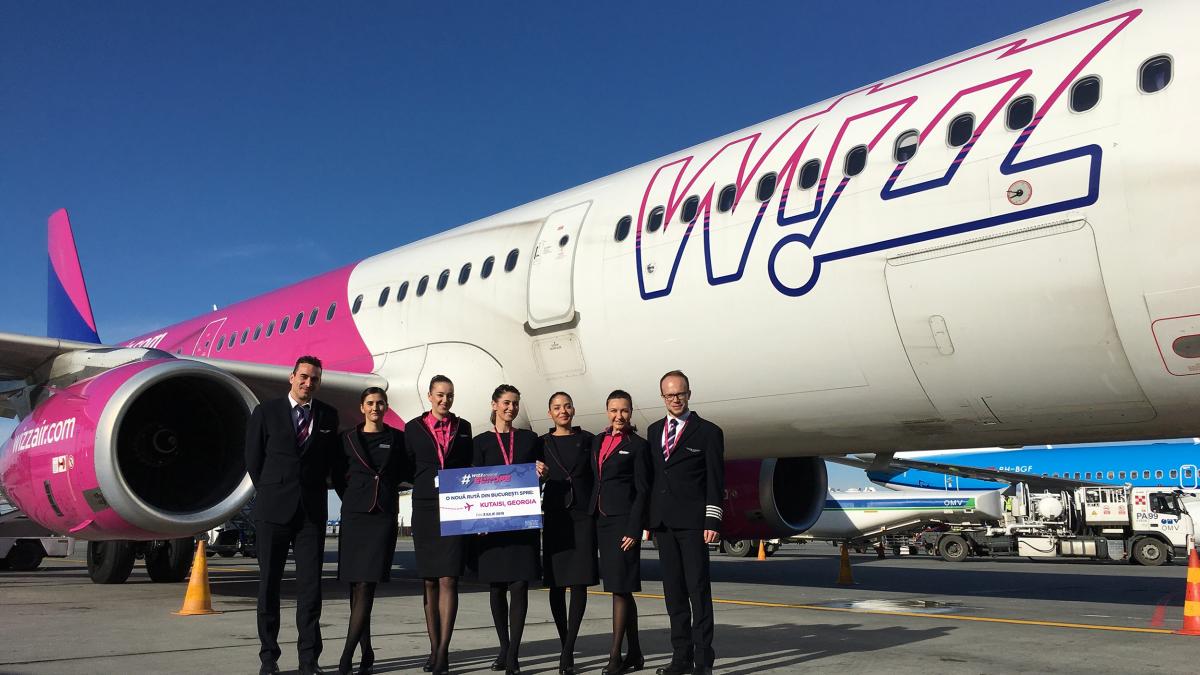 wizz air lanseaza un noz zbor preturile biletelor pornesc de la 109 lei