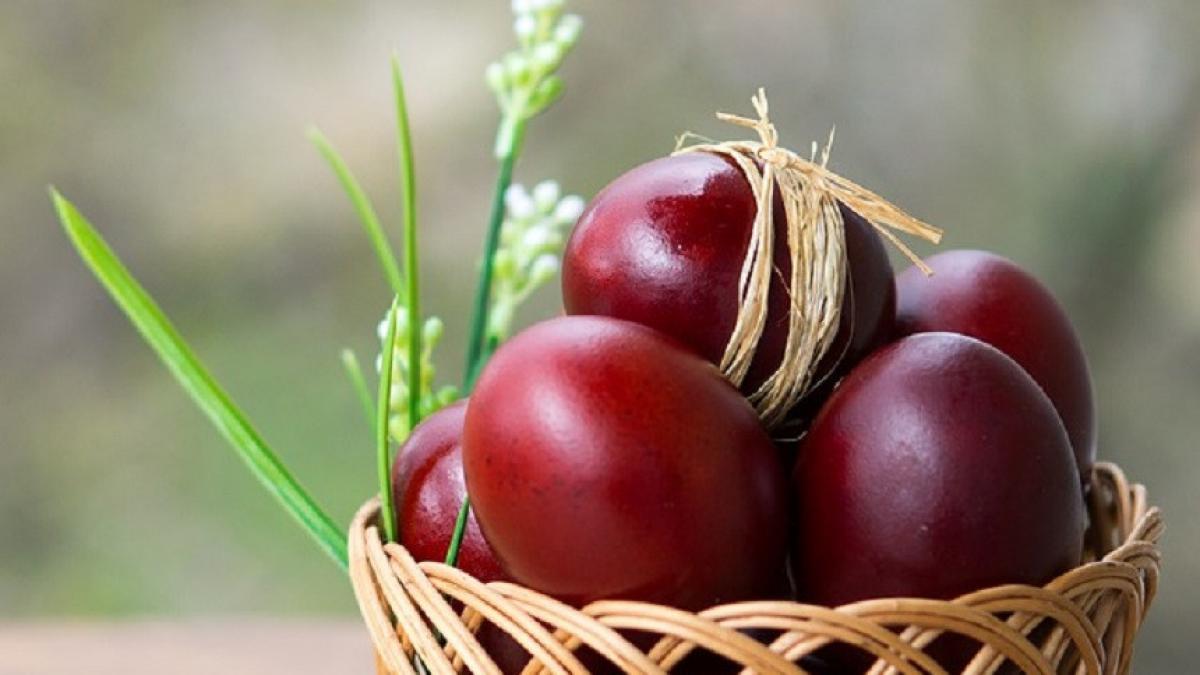 de ce nu este bine sa vopsesti ouale de paste in alta culoare decat rosu