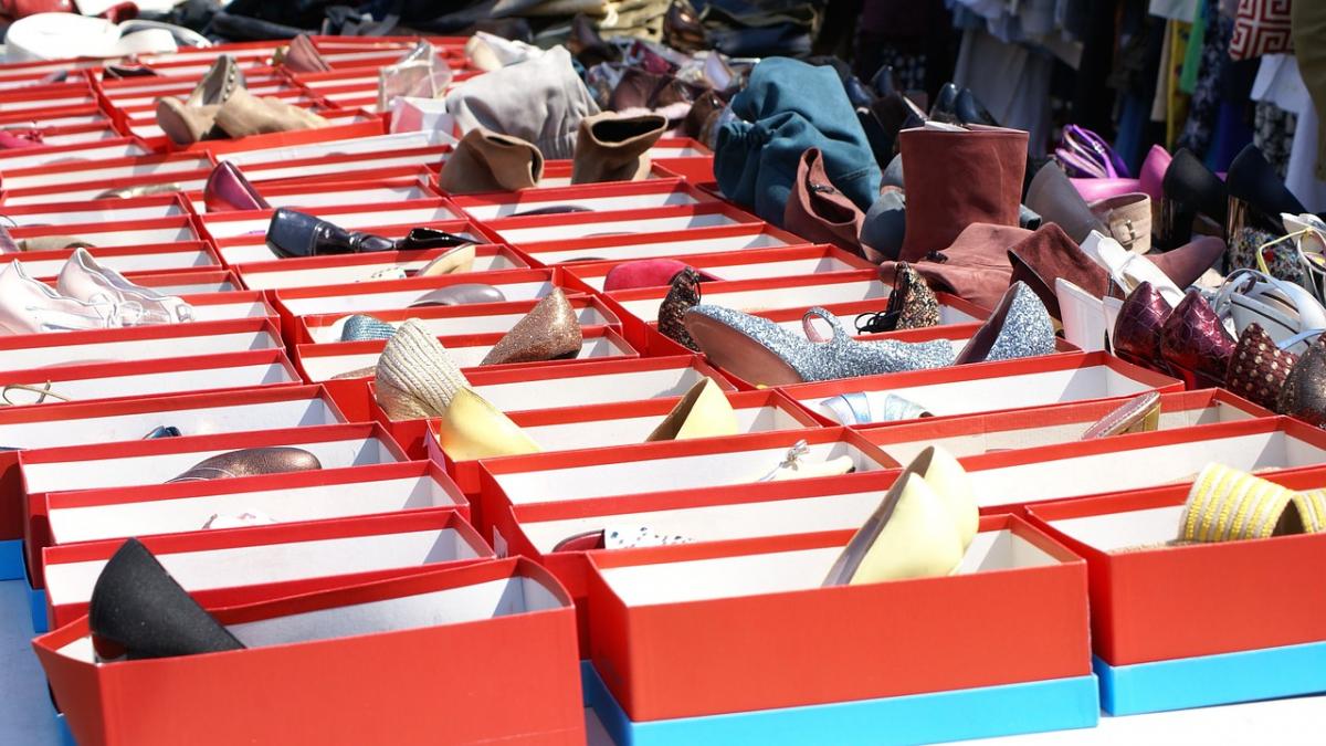 nu mai arunca niciodata pliculetul din cutia cu pantofi iata cat de folositor poate fi