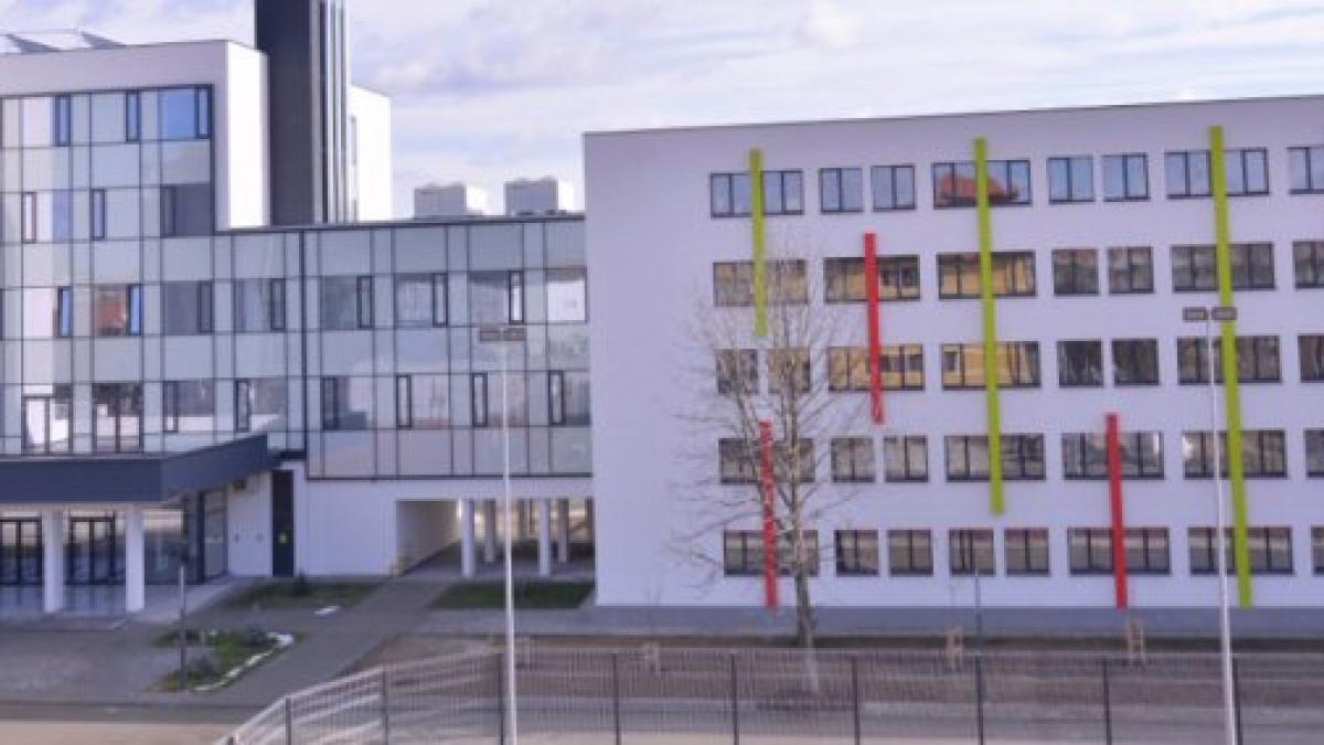 incendiu la facultatea de mecanica din craiova