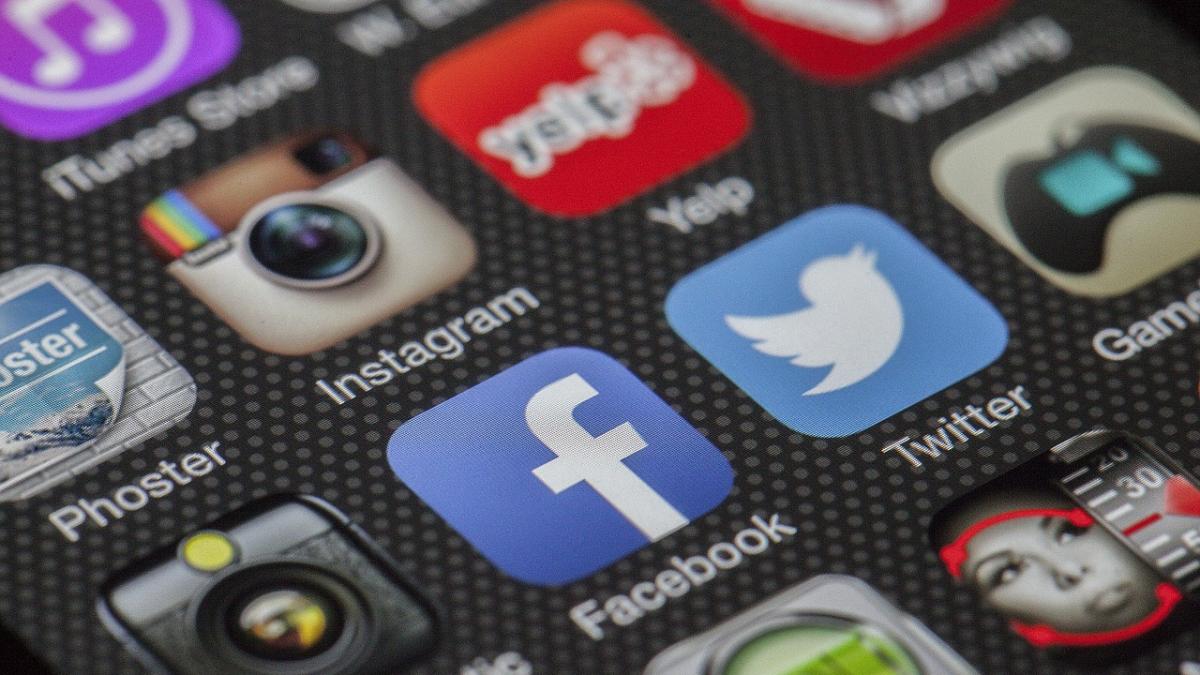 FACEBOOK. Aici poți afla dacă contul tău este afectat de scandalul Cambridge Analytica. Câți români au fost vizați