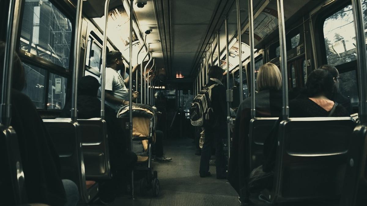 motivul pentru care ne este mereu somn in mijlocul de transport in comun