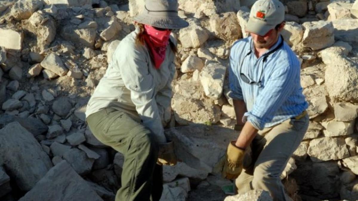descoperire incredibila in europa aceste lucruri gasite de arheologi au 90 000 de ani