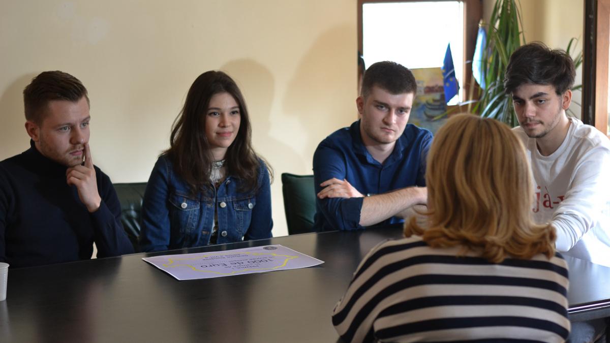 cinci tineri si au adjudecat marele premiu de 1 000 de euro pentru oratorie