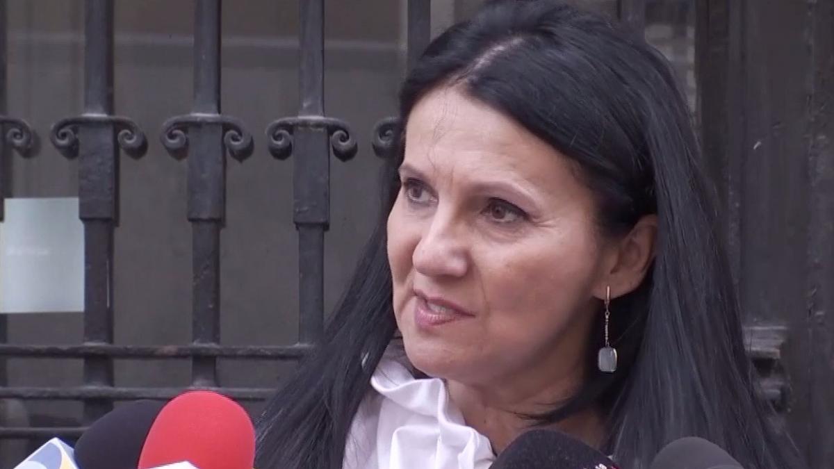 medicii si asistentii au iesit in strada anuntul facut de ministrul sanatatii