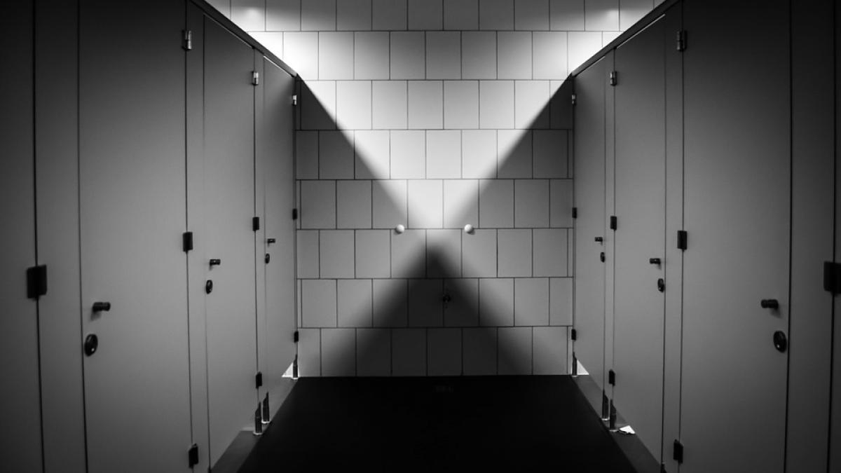 descoperire socanta intr o toaleta dintr un spital cand instalatorii au vazut ce se afla acolo au