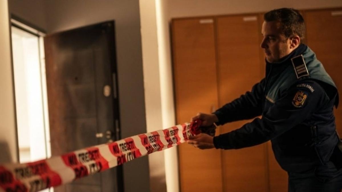 un tanar a fost impuscat pentru ca facea galagie in scara blocului