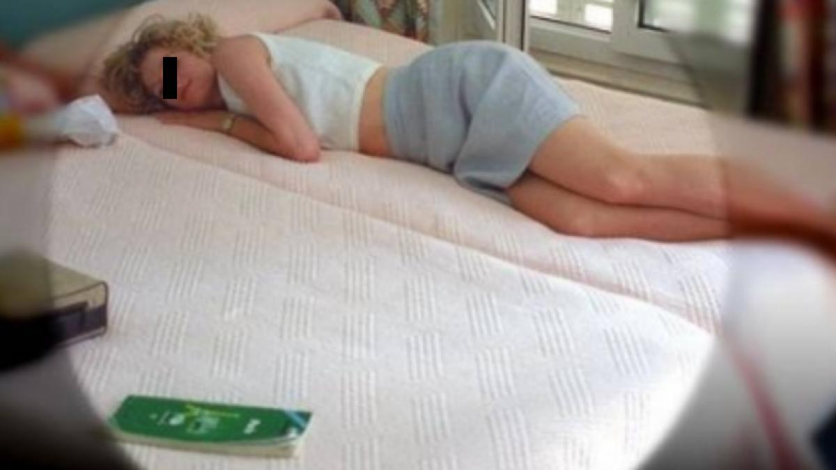 banuia ca sotia il insala asa ca a montat o camera video acasa cand a vazut ce apare pe filmare si