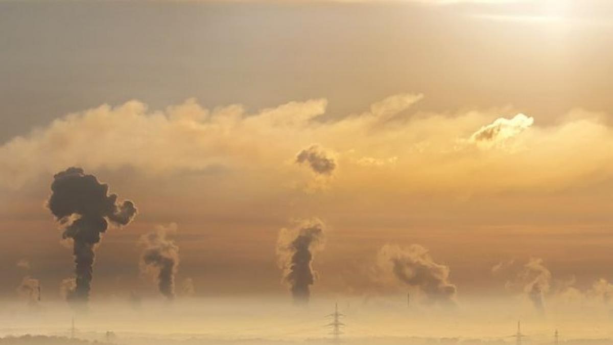 alarmant 28 000 de romani mor anual din cauze asociate aerului poluat