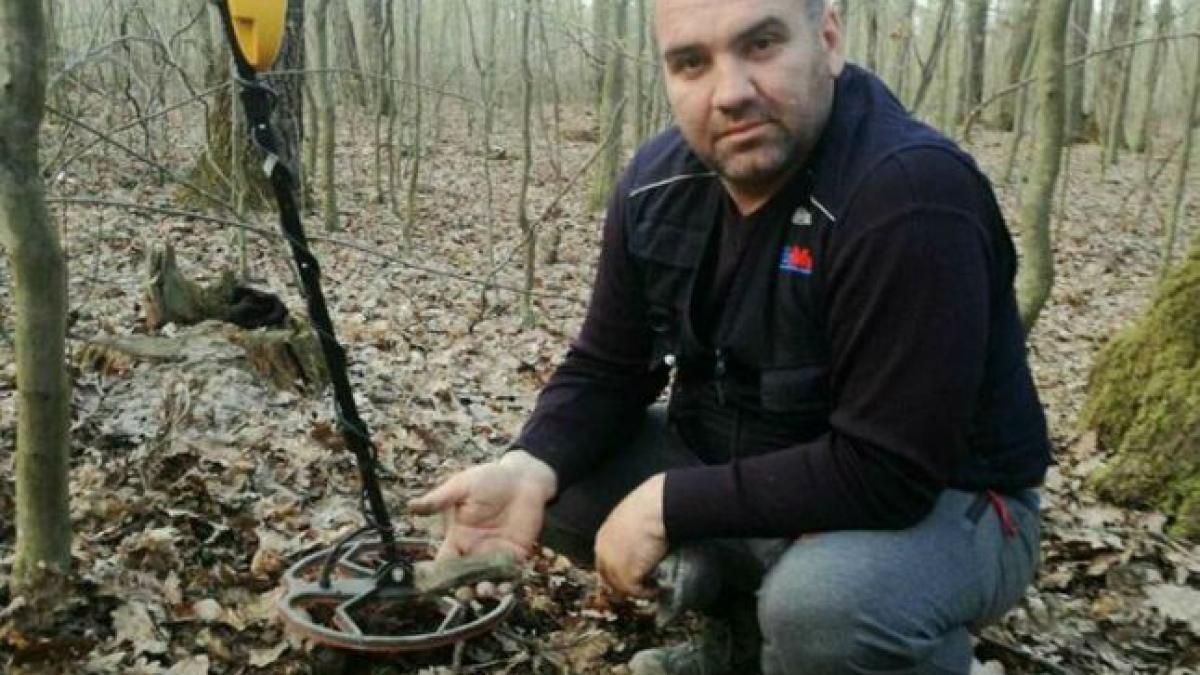 halucinant barbatul asta din baicoi a dat peste o comoara in timp ce se plimba prin padure ce a