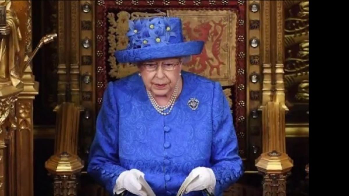 ultimul caine din rasa corgi al reginei elizabeth ii a murit