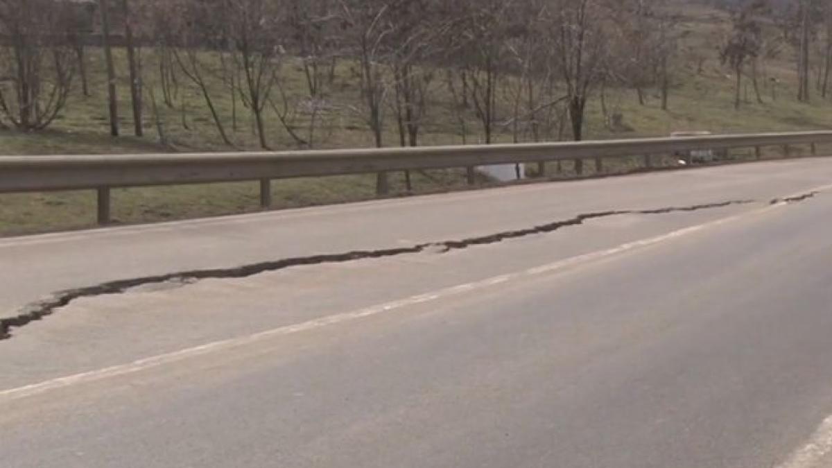 cum s a rupt in doua un drum din romania reabilitat de curand