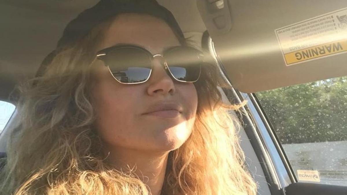 despartire soc in showbizul autohton trebuia sa se marite dar este din nou singura