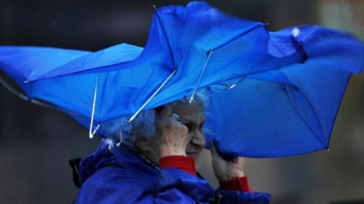 alerta meteo cod galben pentru 12 judete din tara