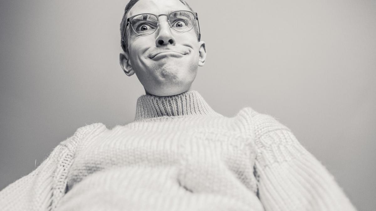 cuvintele imbecil cretin idiot debil retardat sunt folosite in sens gresit