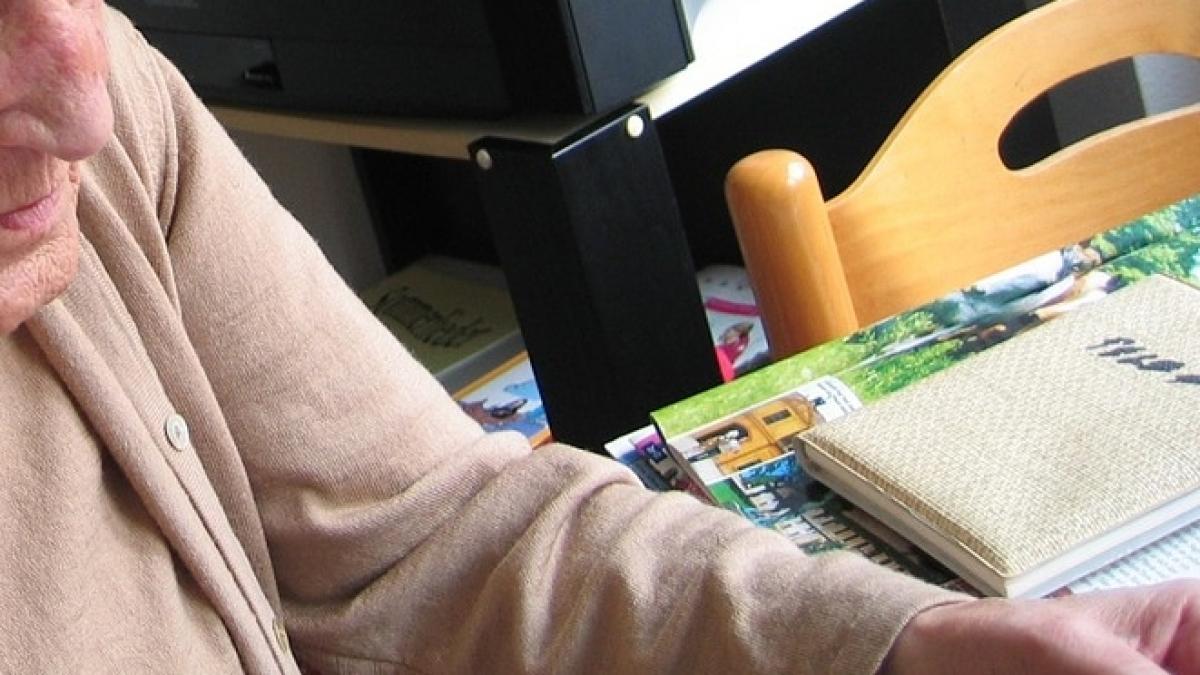 reactia socanta a unei femei dupa ce a aflat ca trebuie sa plateasca daune unei profesoare pe care