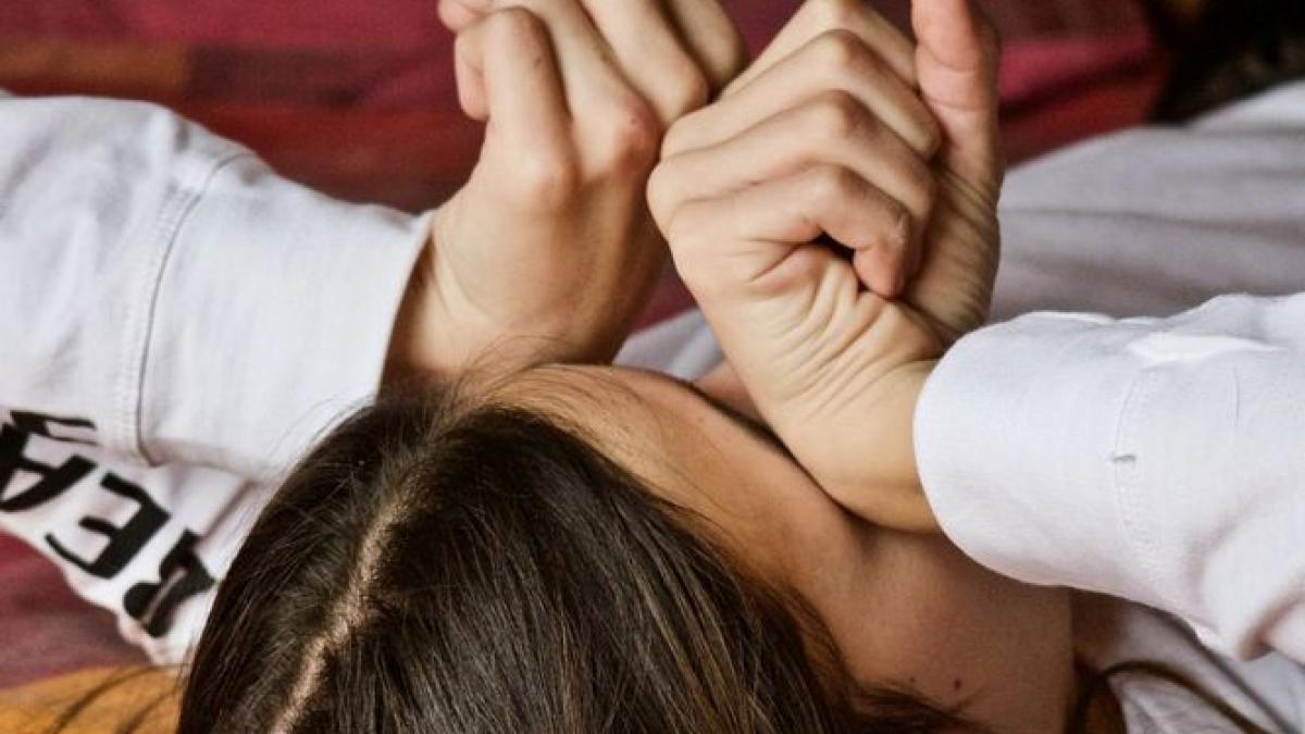 o minora din iasi a fugit de acasa pentru a sta cu iubitul cu 20 de ani mai mare ce a aflat cand a