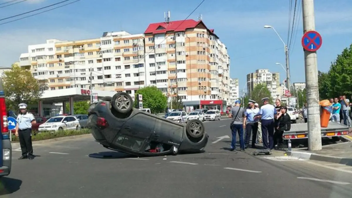 sotia unui politist implicata intr un accident rutier femeia avea o alcoolemie de record