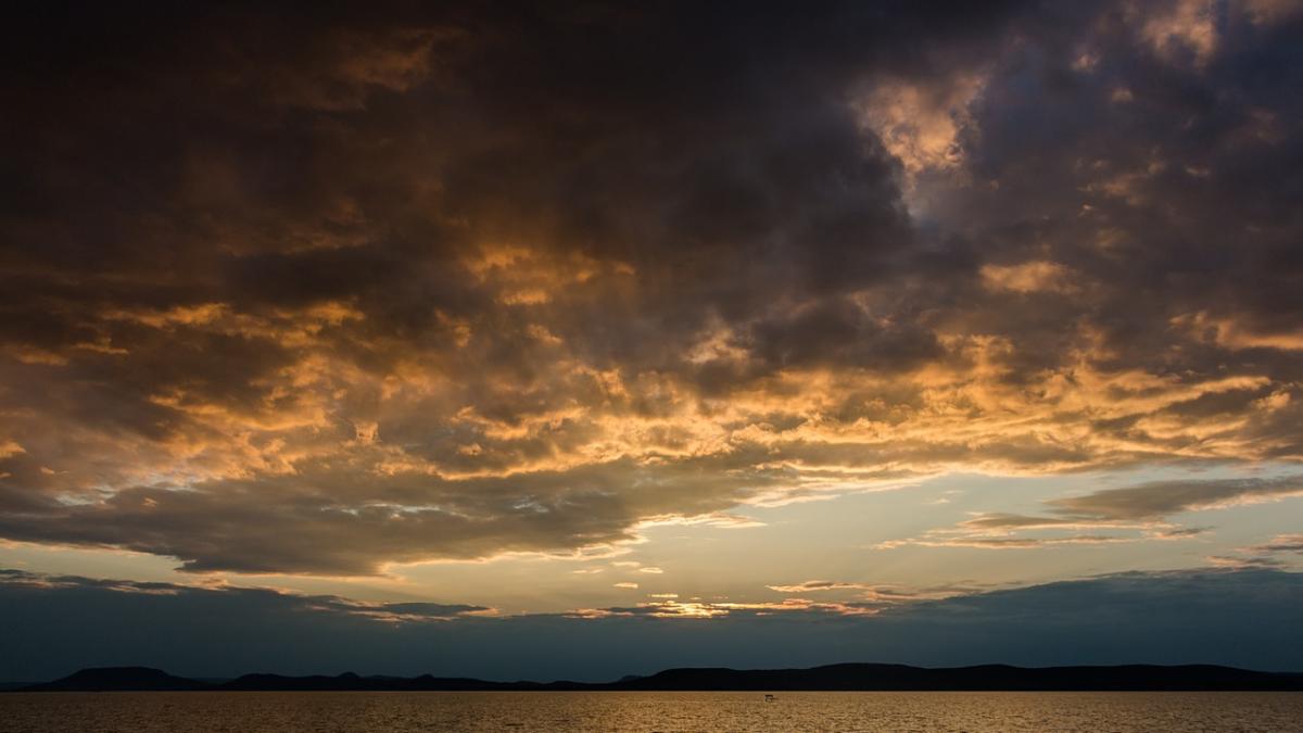 meteorologii avertizeaza cod galben de furtuna in mai multe judete ale tarii