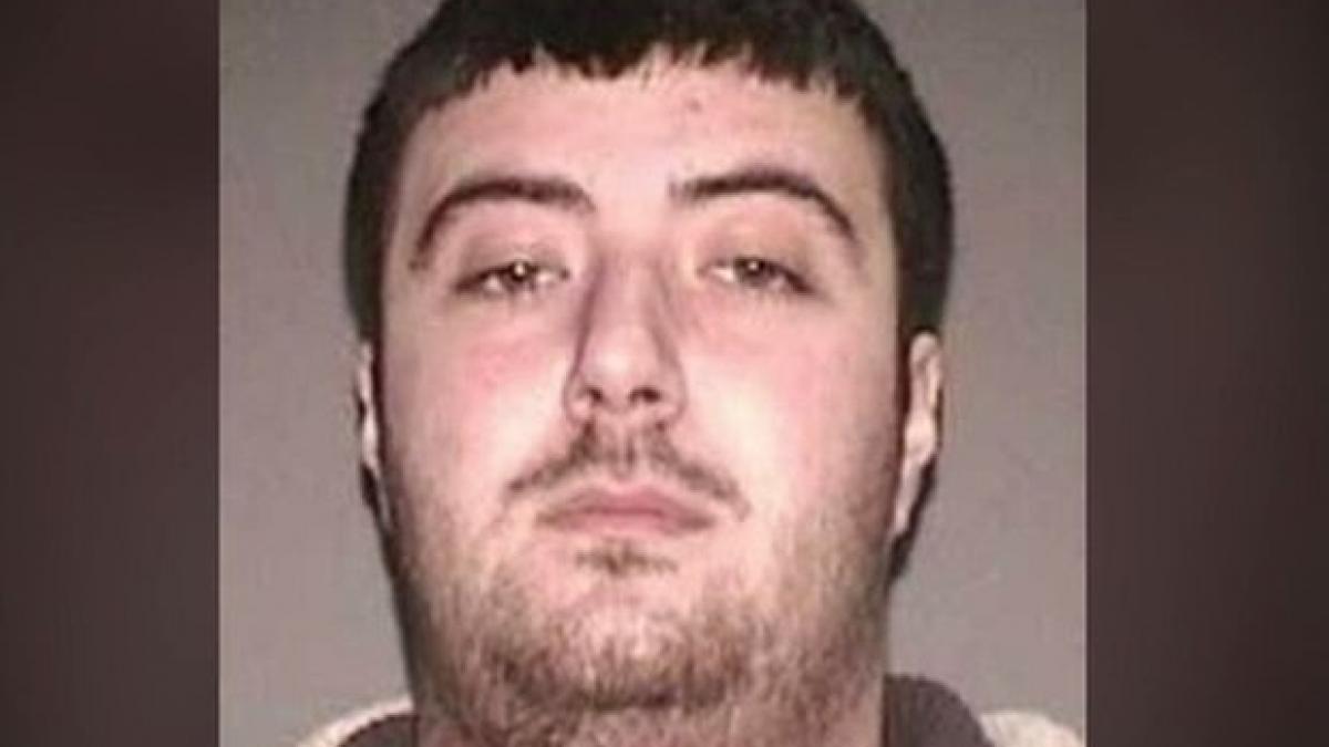 roman cautat de fbi pentru un caz halucinant se ofera o recompensa de un milion de dolari