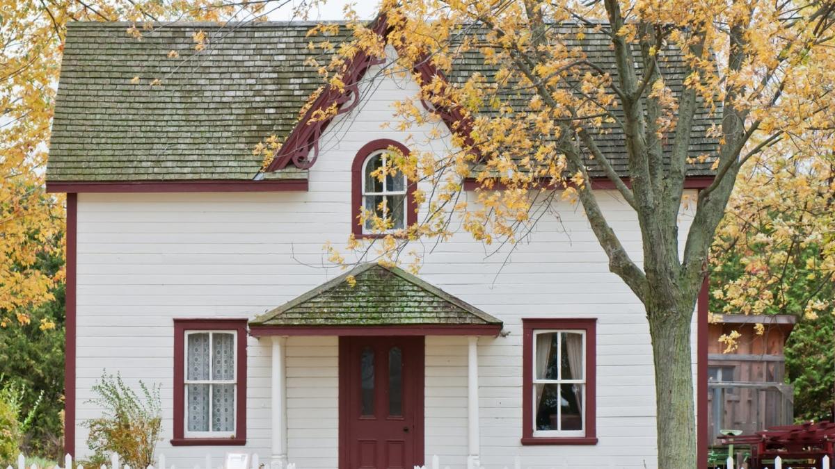 explozie intr o casa din sibiu o batrana a fost ranita