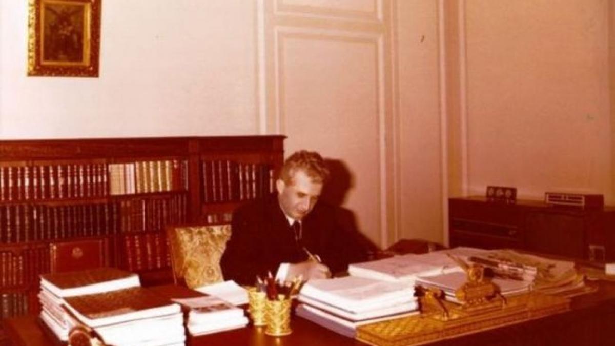 ce tic nervos avea ceausescu detaliul bizar observat la degetele dictatorului dezvaluiri