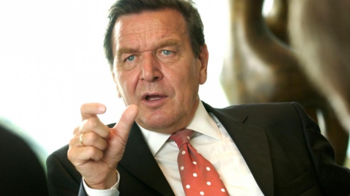 fostul cancelar gerhard schroeder acuzat ca a stricat casa unui sud coreean barbatul cere acum