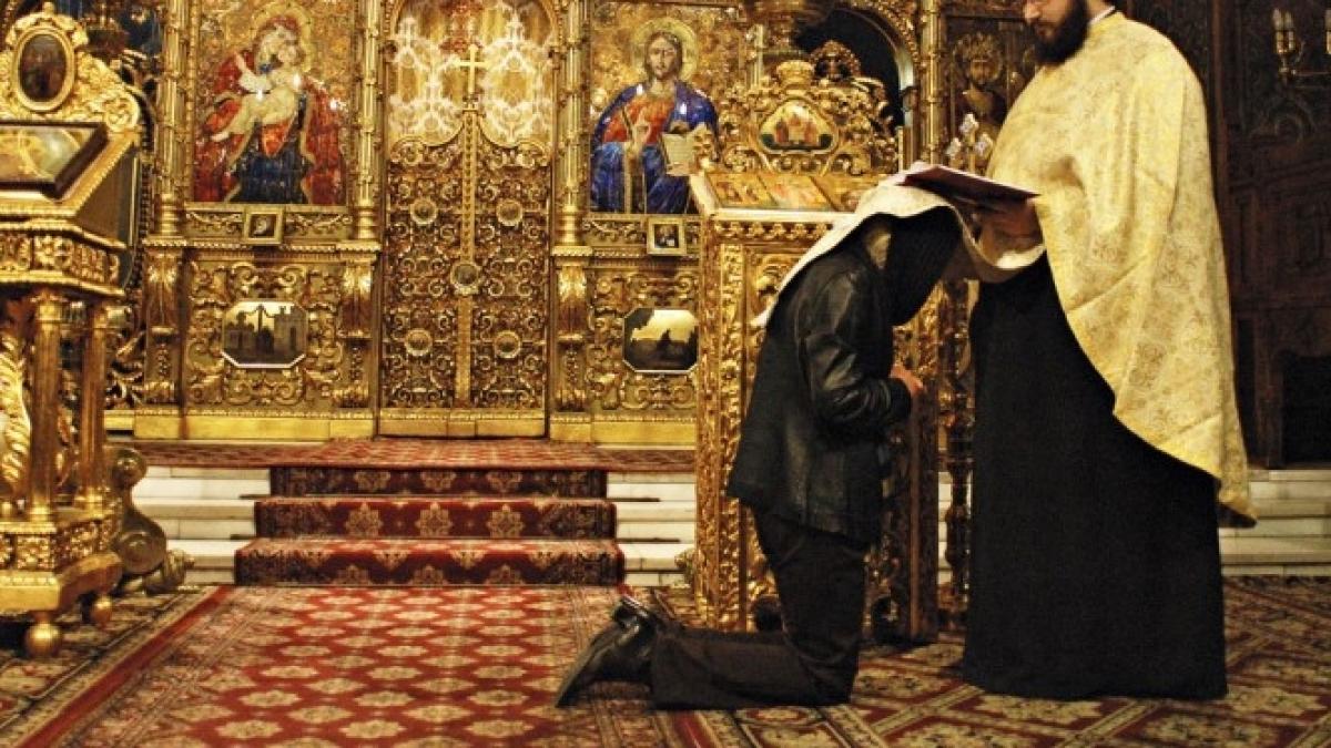 soacra nu isi iubea deloc nora asa ca a decis sa vina la parinte sa obtina iertarea acesta i a