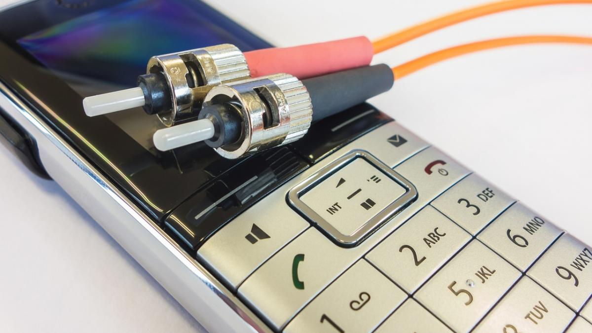 mai multi ministri si oameni importanti au fost interceptati luni intregi politicienii erau