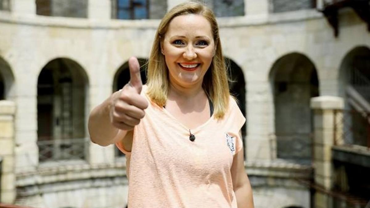 o vedeta tv se gandeste sa dea televiziunea pentru politica vrea sa cadideze la o primarie