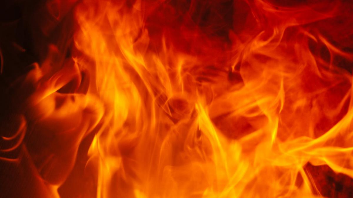 incendiu urias in bacau un barbat a murit