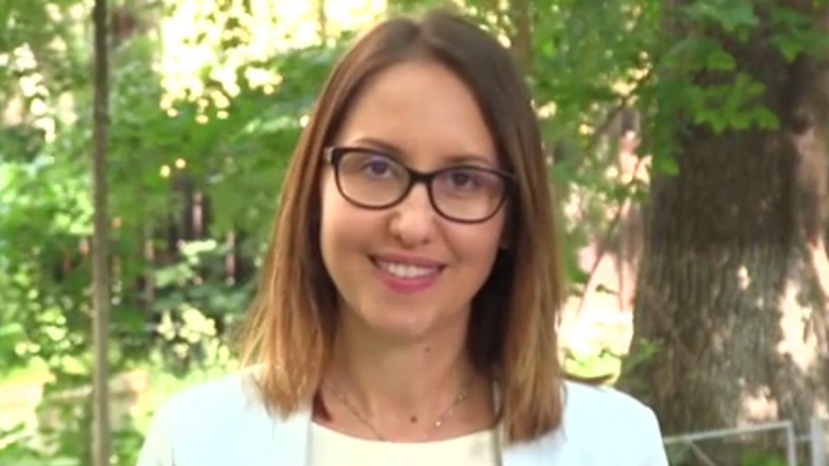 eroul zilei adriana roman voluntar academia mamicilor din timisoara