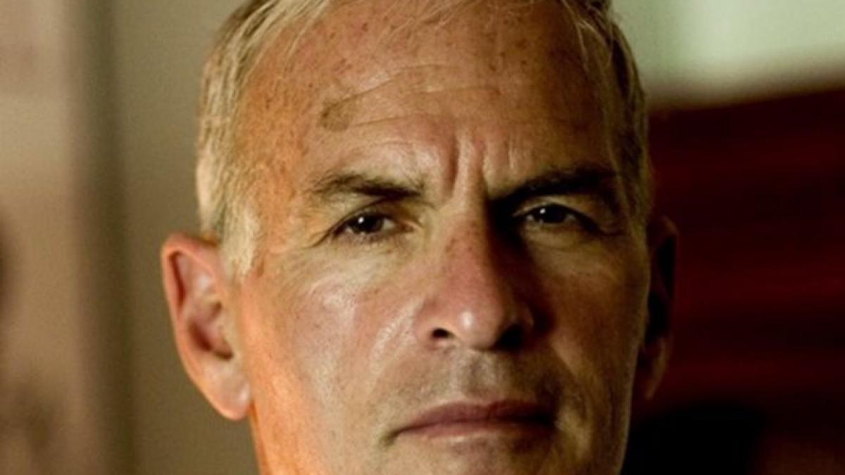 un personaj controversat vine la bucuresti