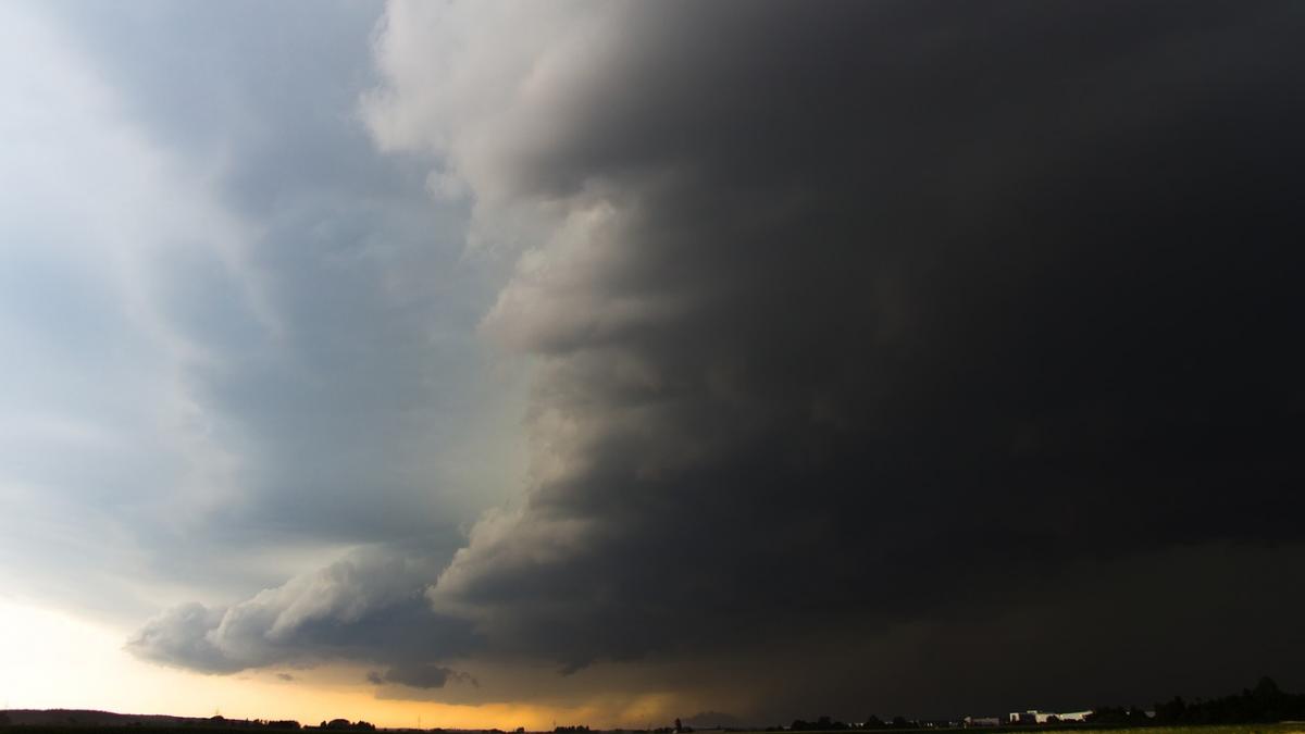 meteorologii avertizeza cod galben de fenomene periculoase in mai multe judete din romania