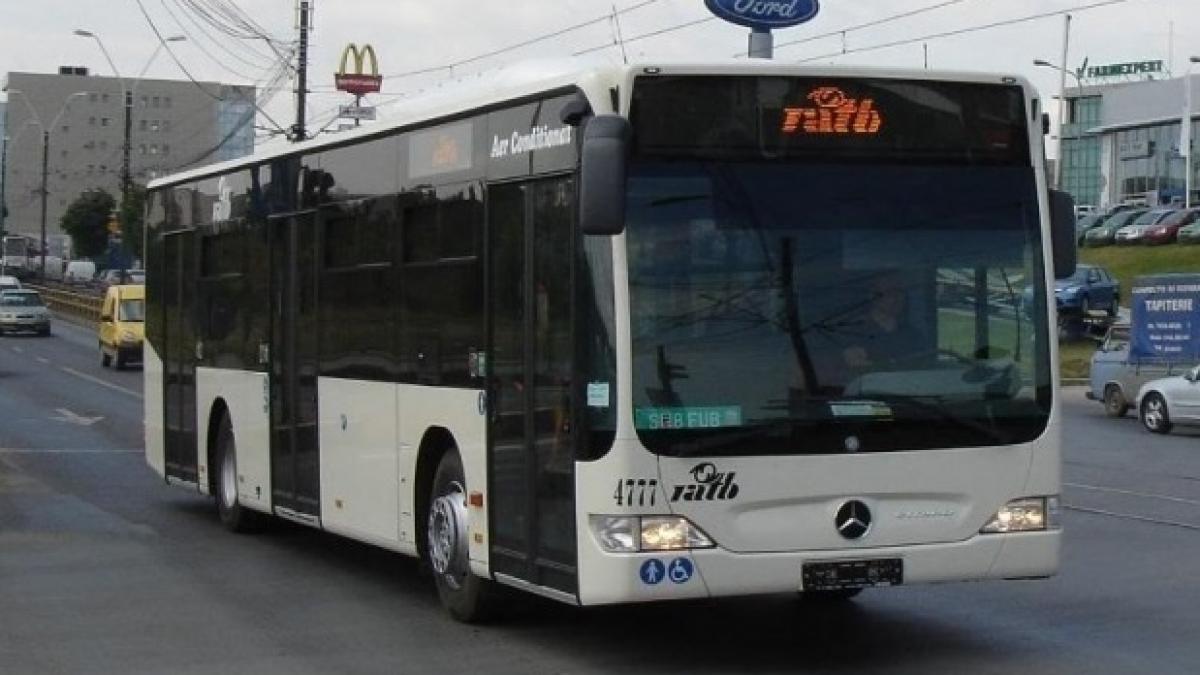 un batran a fost talharit intr un autobuz din bucuresti