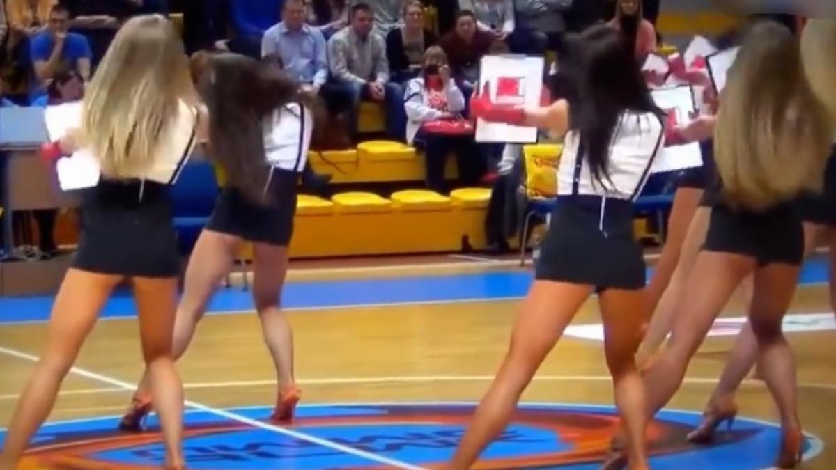 video ele sunt rusoaicele care i au innebunit pe barbatii din toata lumea cu dansul lor