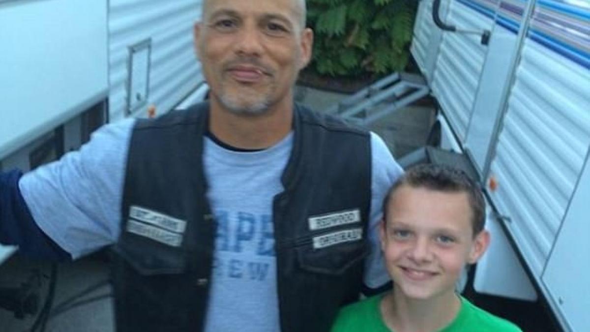 fiul de 16 ani al unui cunoscut actor s a sinucis intr un milion de lacrimi nu as fi crezut ca as