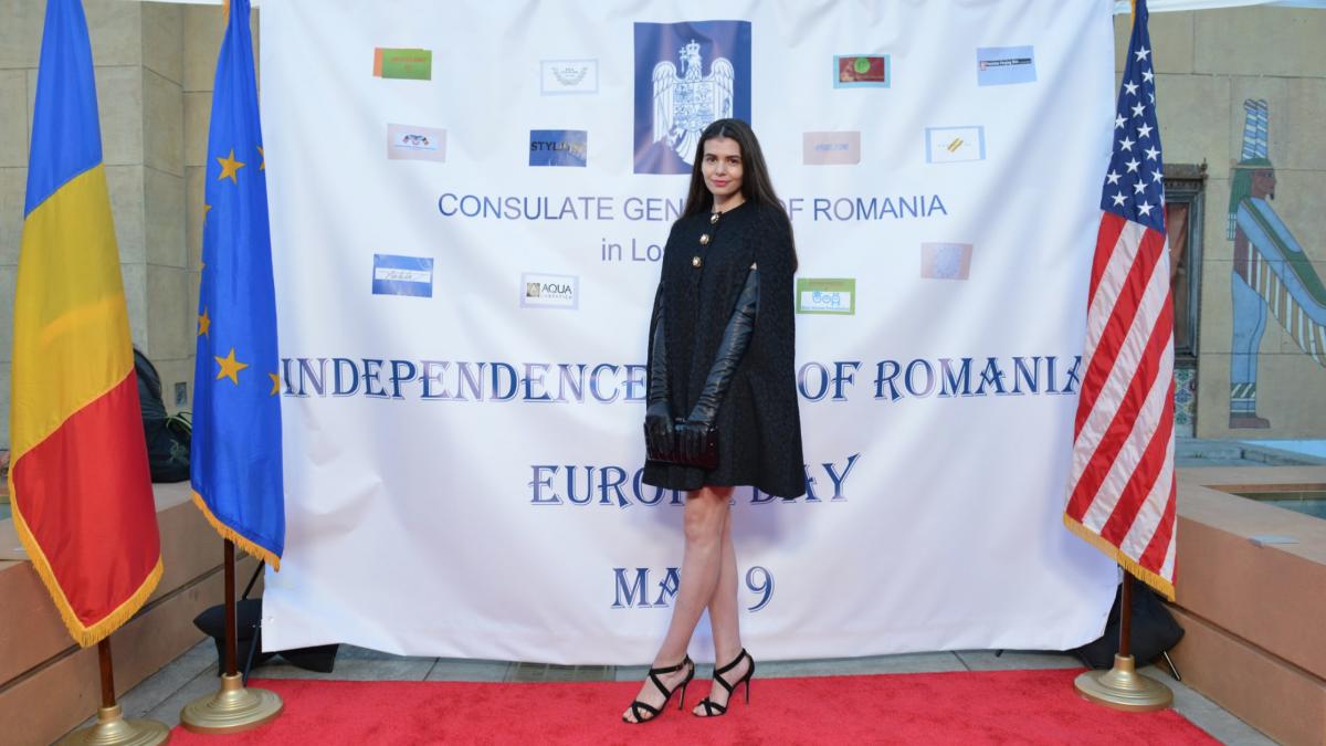 foto cum a ajuns monica gabor sa reprezinte romania la un festival de film european din sua cine a