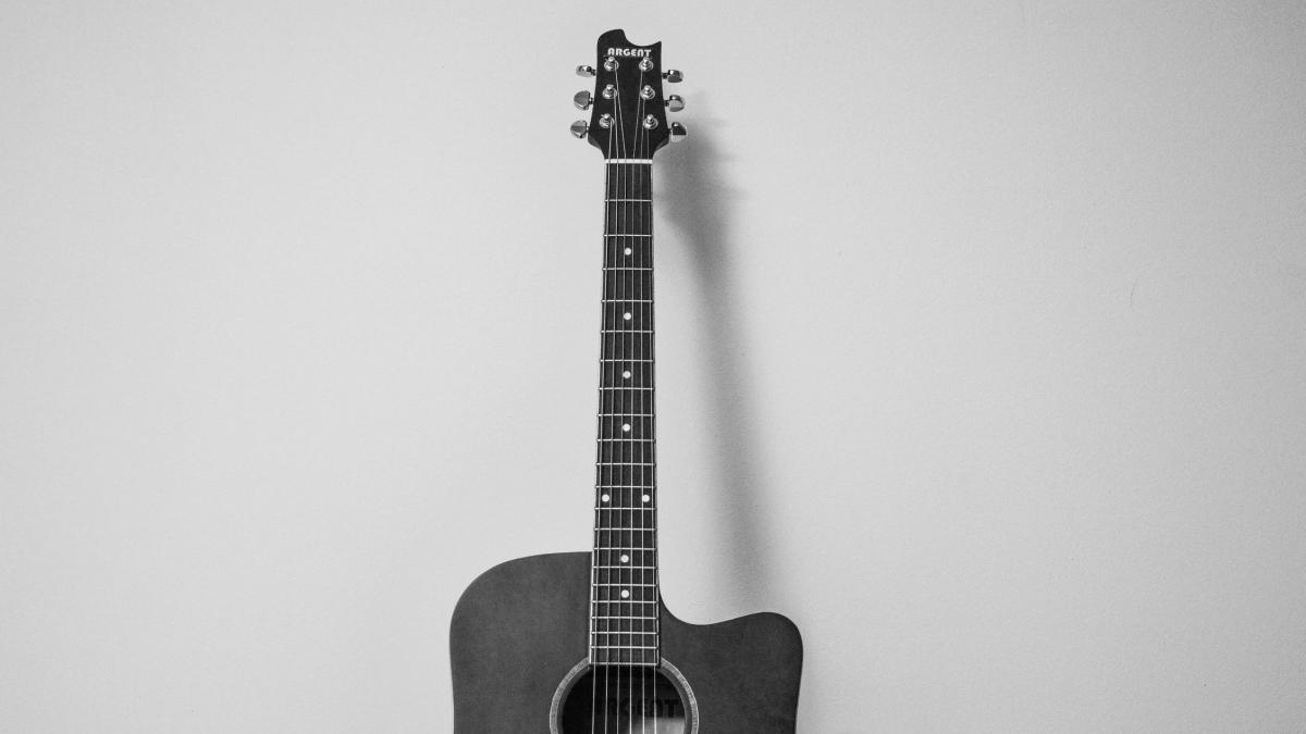 veste socanta in lumea muzicii romanesti un indragit artist s a stins din viata din cauza unor