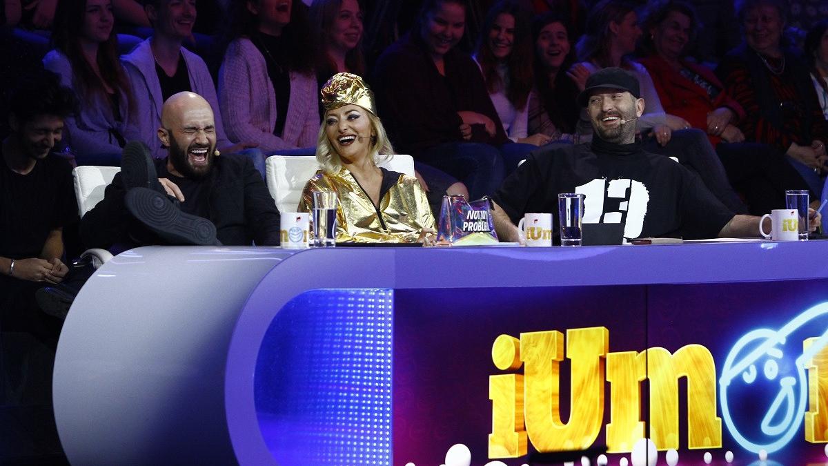 cum a aparut delia imbracata la iumor bendeac si cheloo au ras cu lacrimi foto