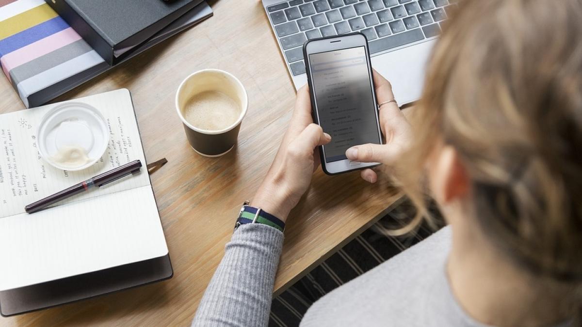 avertismentul autoritatilor pentru posesorii de telefoane mobile din romania