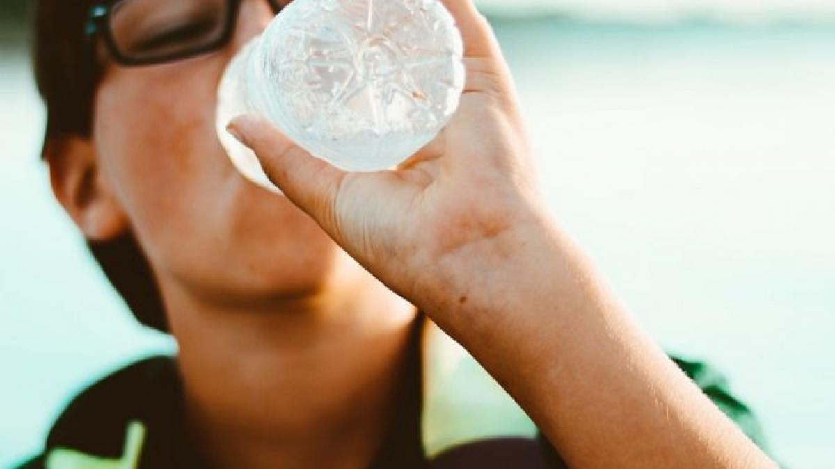 testul simplu pe care il putem face pentru a afla daca bem suficienta apa