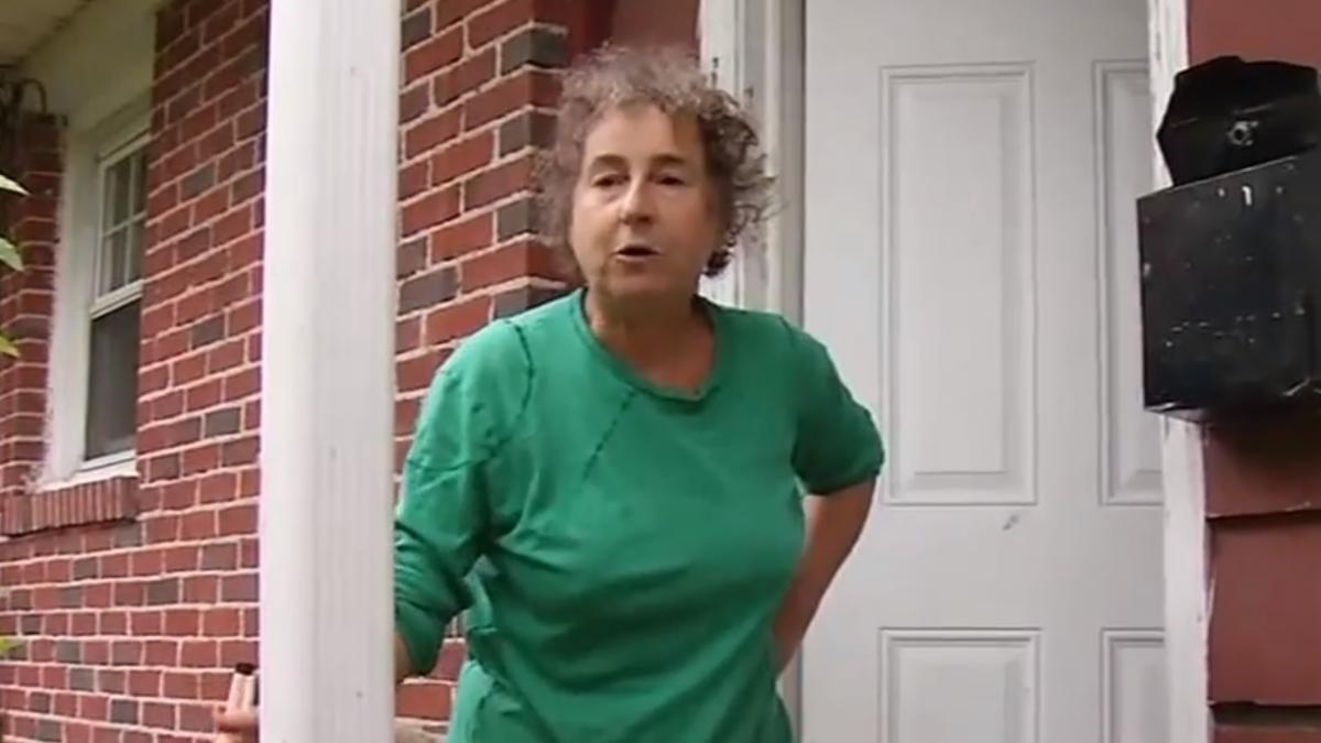 un muncitor de la televiziunea prin cablu a avut parte de momente de groaza dupa ce s a certat cu o